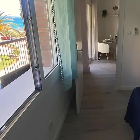 Piso Centrico En La Playa Junto La Rambla Apartment *